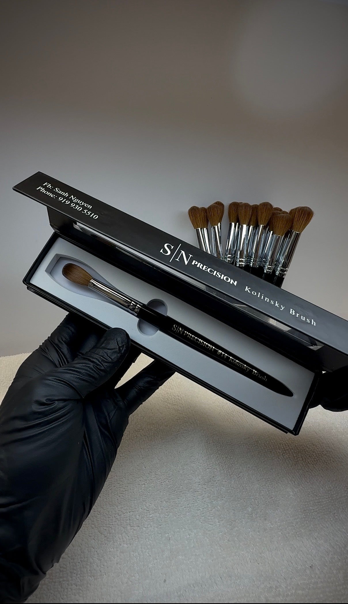 Kolinsky Acrylic Brush – Size 14